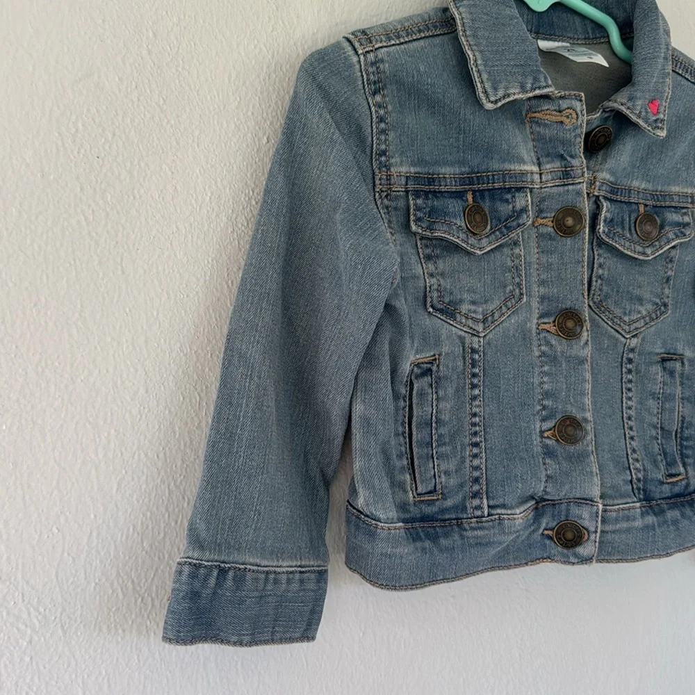 Carter’s girls blue embroidered heart button up stretch jean jacket size 2T